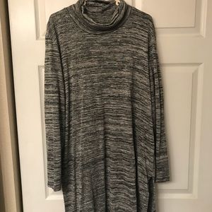 3x turtle neck tunic